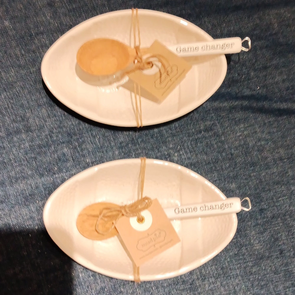 Little dip bowls